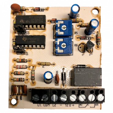 FDP electronic analysis board - For shock detectors IB5 - 2 inputs (independent and adjustable sensitivity) - 1 relay output NO/NC - Power supply 12~14 VDC