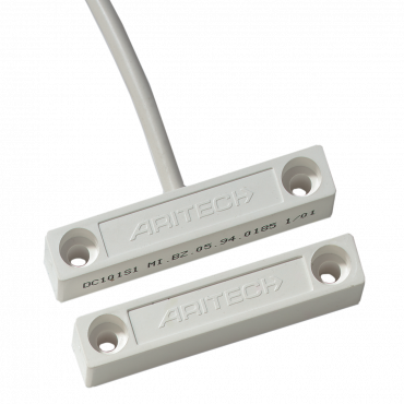 DC101R4.7: Reb.contact with sabotage loop, 2.5m, white, distance ±15mm, NC. Includes 2 resistors.