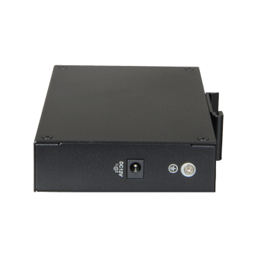 X-Security Switch - 4 ports RJ45 + 1 Gigabit Combo Port - Speed 10/100Mbps - Plug & Play - Energy Saving Technology