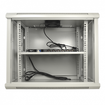 Rackkast voor wand - Tot 6U rack van 19" - Tot 60 kg belasting - Met ventilatie en kabeldoorvoer - Inclusief ventilator en tray - Inclusief meerdere connectoren van 6 stopcontacten